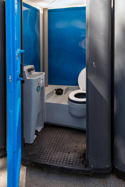 Affordable portable toilet rental in Oakville, MO