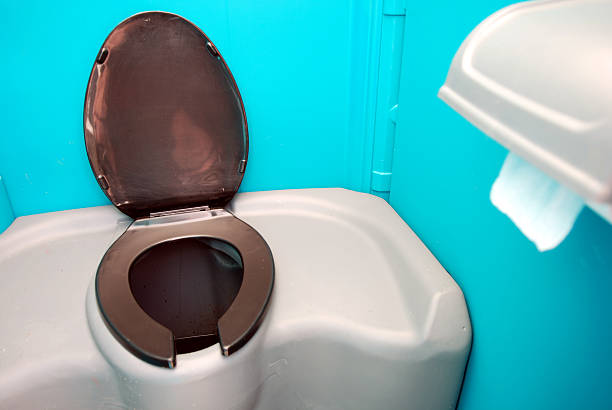 Best Portable restroom trailer rental  in Oakville, MO